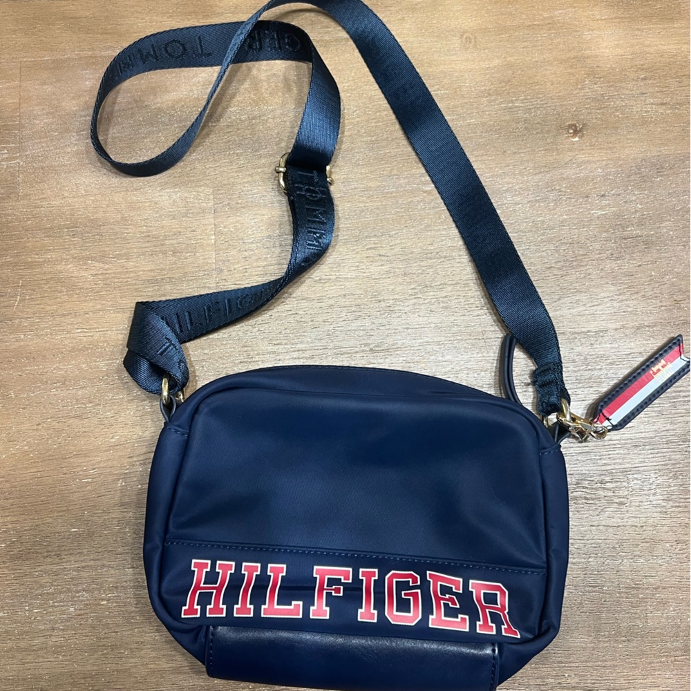 Tommy Hilfiger crossbody bag